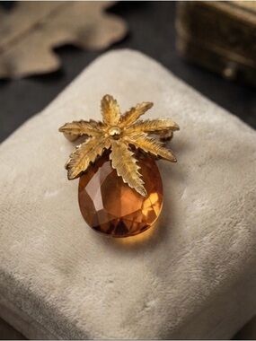 Vintage Sarah Coventry "Autumn Haze" Pineapple Brooch Pendant